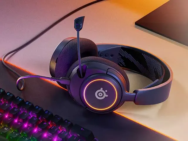 HyperX Cloud III gaming headset product photo