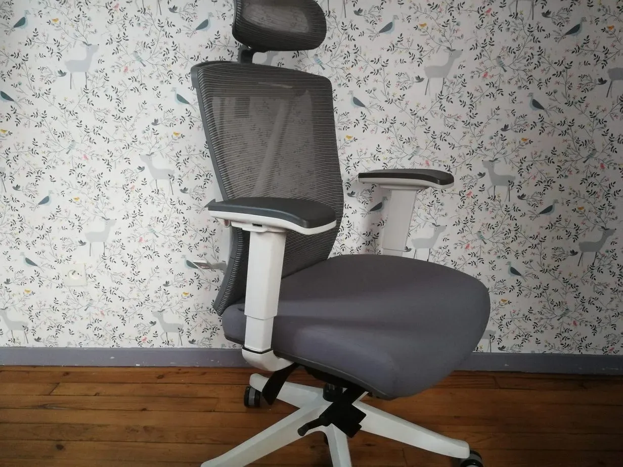 Fritz Hansen Series 7 product photo