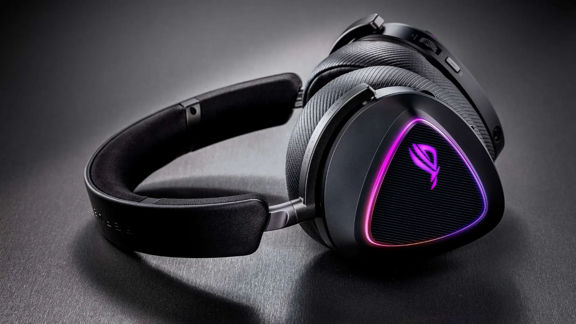 ASUS ROG Delta II product photo