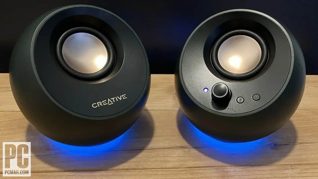 Creative Pebble Pro product photo