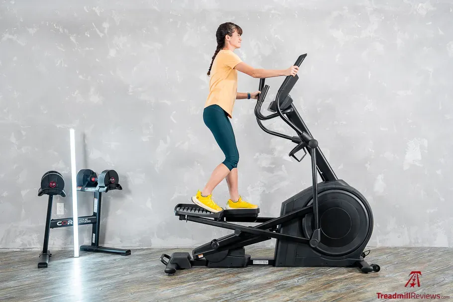 NordicTrack AirGlide 7i elliptical machine product photo