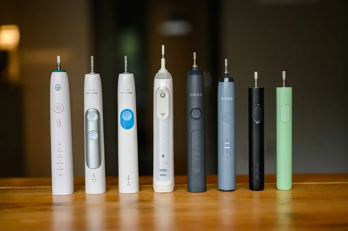 Top 10 best electric toothbrushes of 2026 comparison featuring Oral-B, Philips Sonicare, AquaSonic, Burst, and more top-rated models